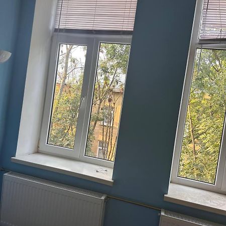 Апартаменти Біля Залізничного Вокзалу Вулиця Олени Степанівни 33Б Львів Екстер'єр фото